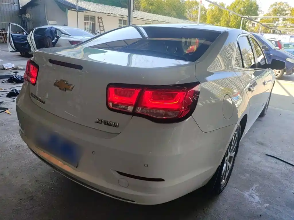 Chevrolet Malibu 2017 1.5T Automatic Luxury Edition фото 7