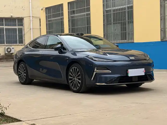 GEELY GALAXY GALAXY SPARKLE 8