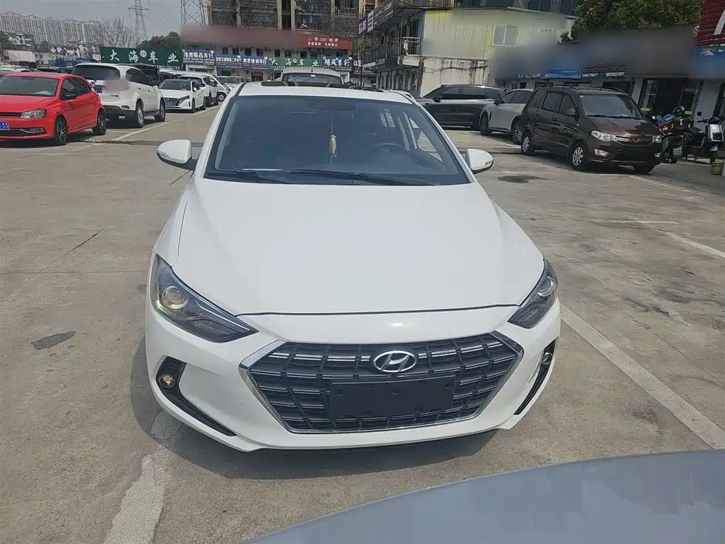Hyundai Elantra 2019 1.5L CVT Smart Elite фото 3