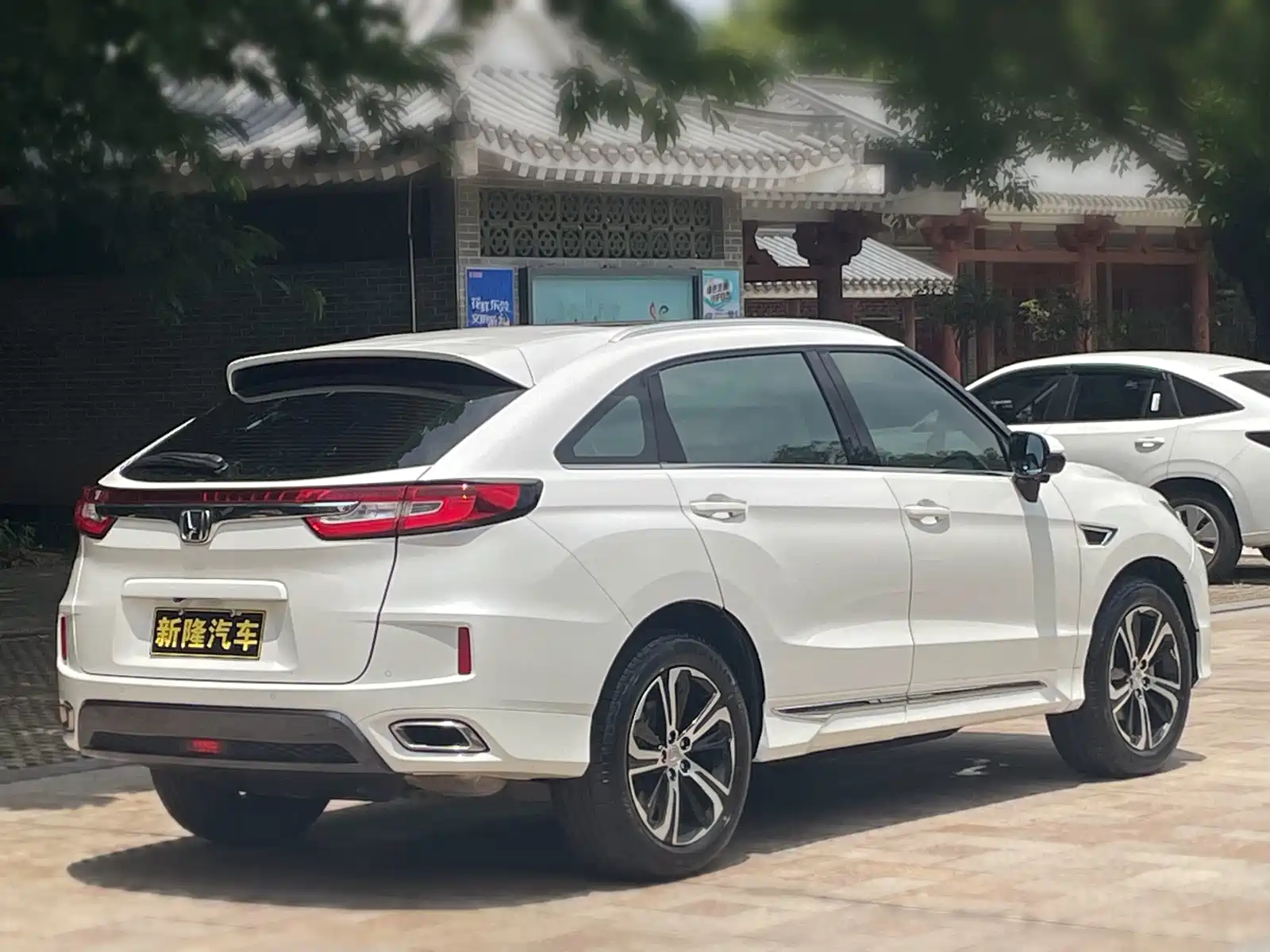 Фото 12 - Honda UR-V