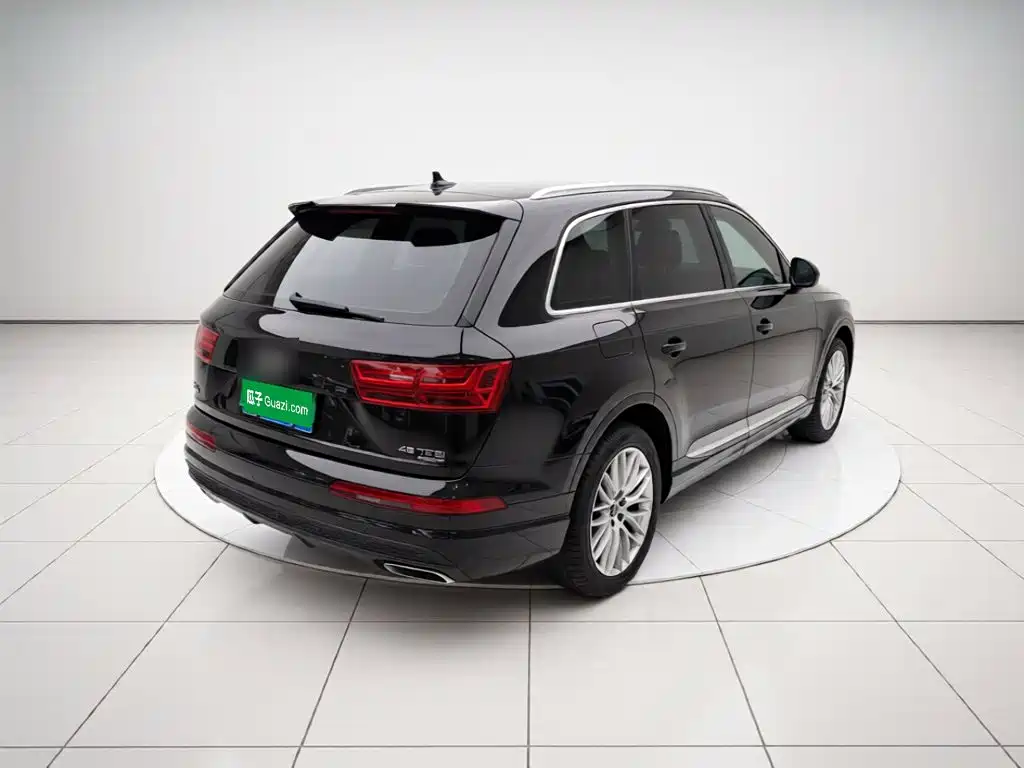 Photo 6 - Audi Q7