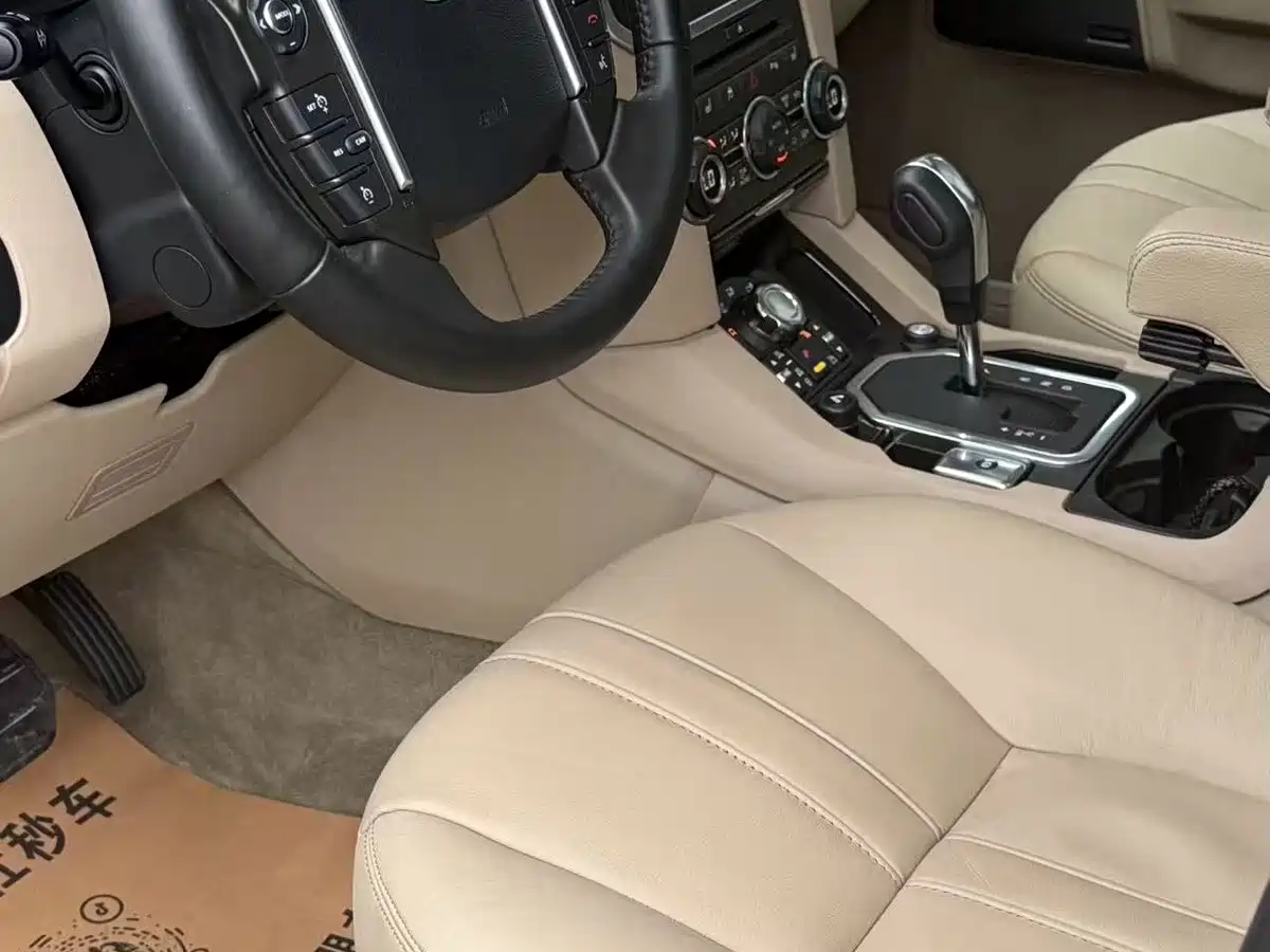 Land Rover Discovery 2010 2010 4.0 V6 HSE Petrol