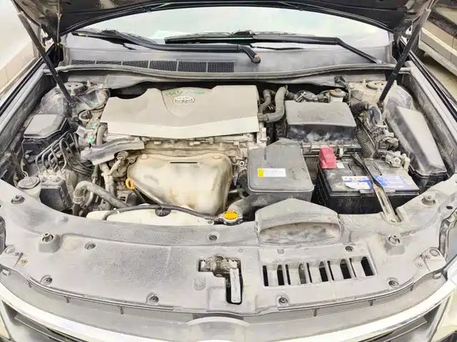 Toyota Camry 2015 2.0G Leading Edition — фото 3