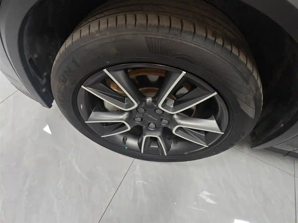 Lynk & Co 01 2023 2.0TD 2WD Pro фото 23