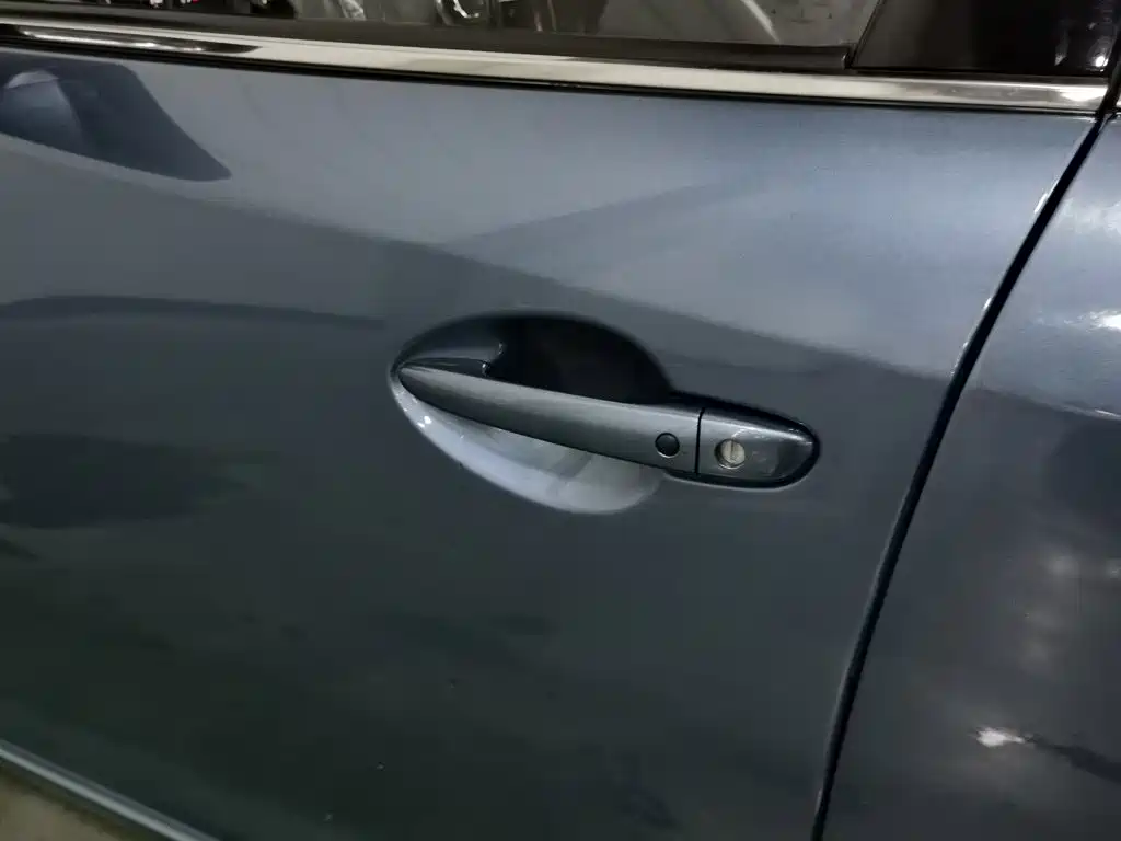 Photo 18 - Mazda Atenza