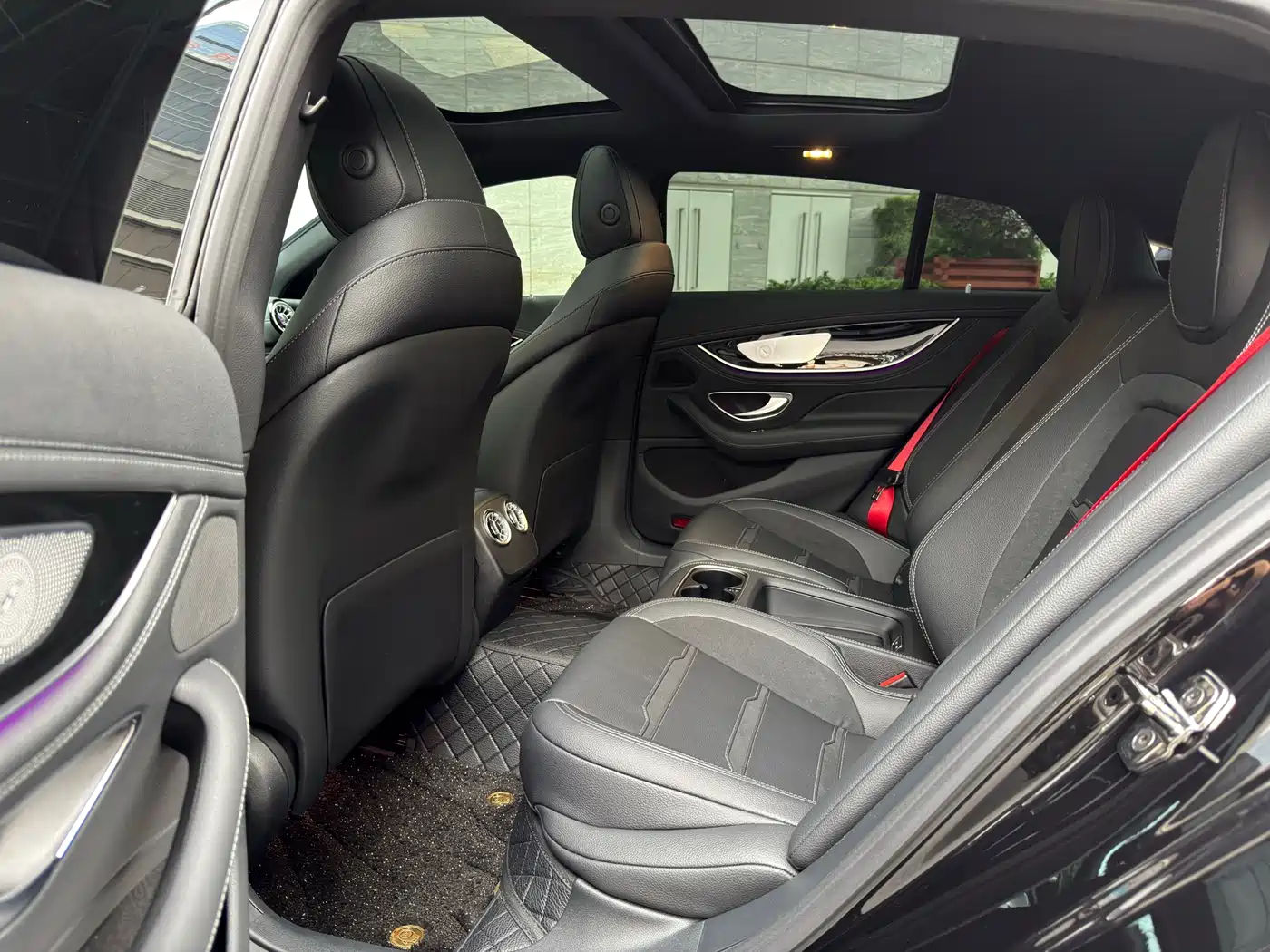 Mercedes-Benz AMG GT 2025 AMG GT 50 4-Door Coupe China Special Edition фото 15