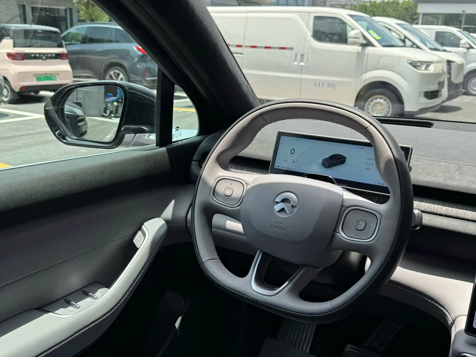 Фото 25 - NIO EC6