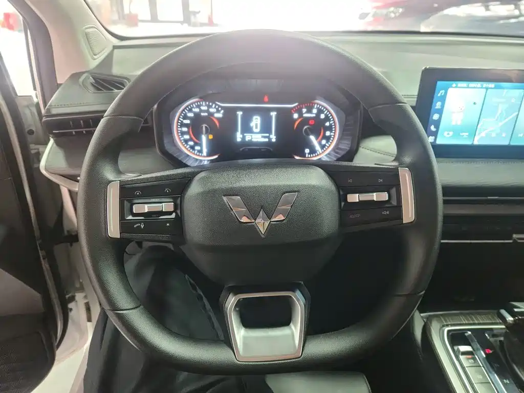 Wuling Motors Wuling Jiachen 2023 2022 1.5T CVT Smart Luxury