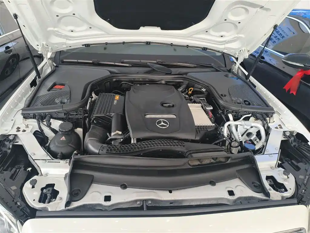 Mercedes-Benz E-Class 2018 E 200 L Sport фото 20