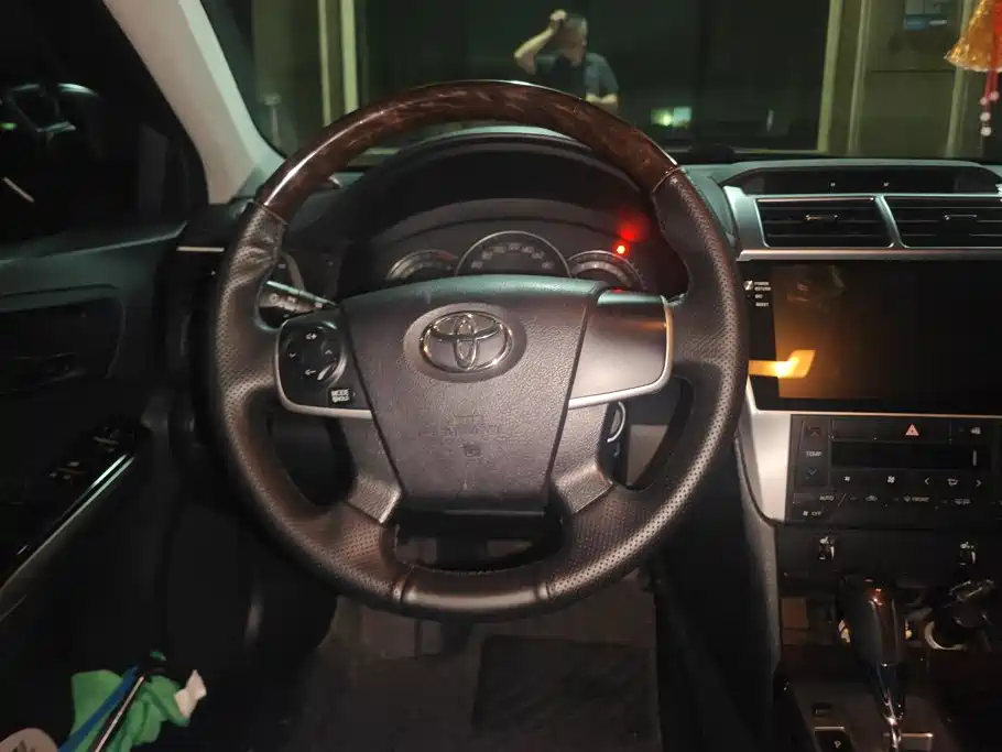 Toyota Camry 2015 2015 2.0G Leading Edition