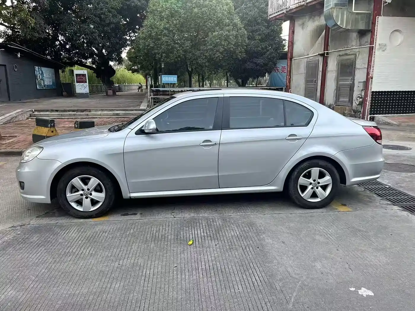Volkswagen Lavida 2013 2013 Classic 1.6L Automatic Trend Edition