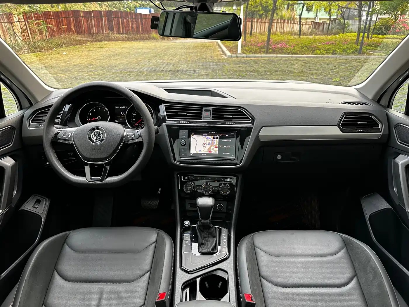 Volkswagen Tiguan L 2019 330TSI Automatic 2WD Smart Luxury Edition China VI фото 7