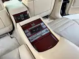 Фото 16 - Lexus LS