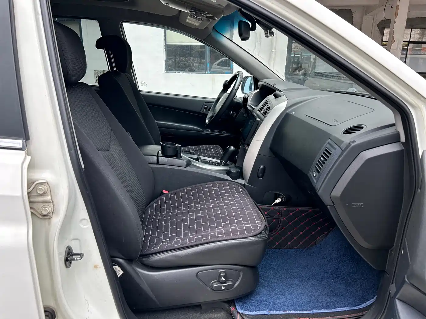 SsangYong Actyon 2014 2011 2.0T 2WD Elite Navigation