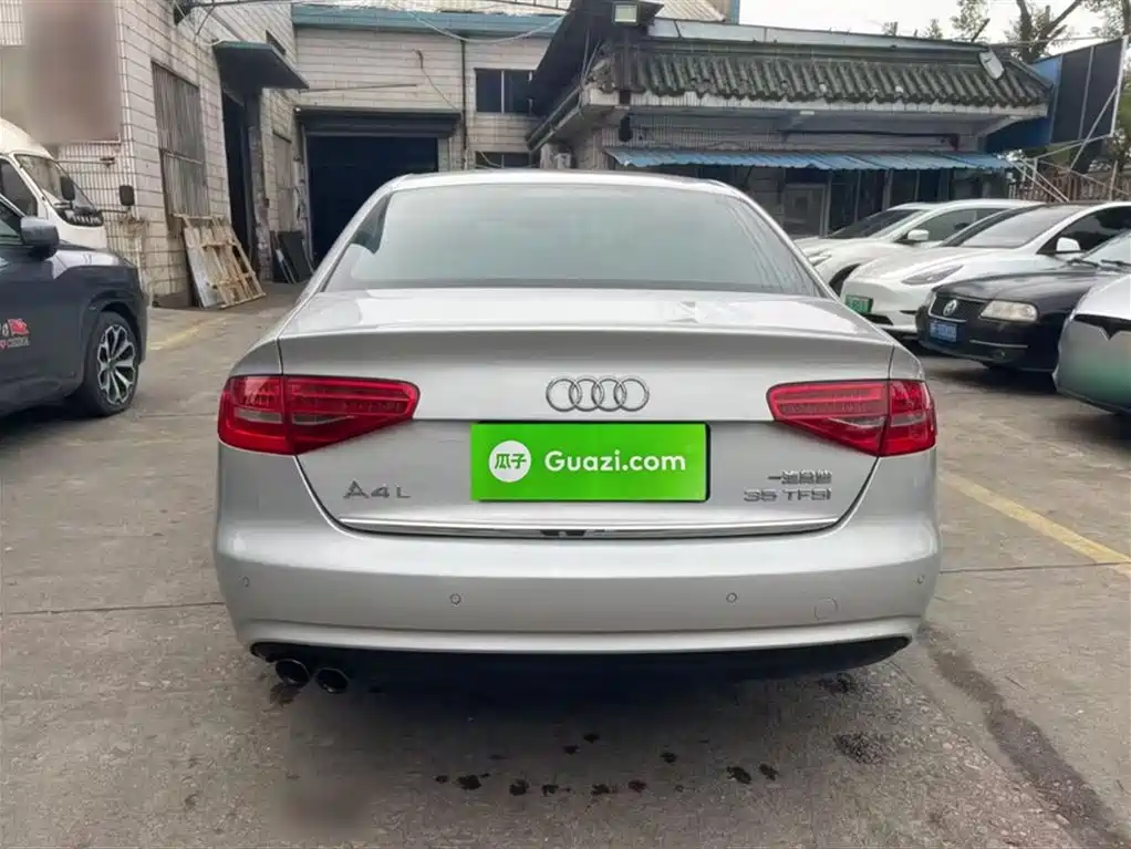 Audi A4L 2013 35 TFSI Automatic Standard фото 25