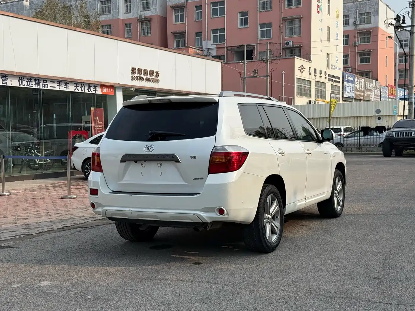 Toyota Highlander 2011 2.7L 2WD 7-seat Luxury Navigation фото 15