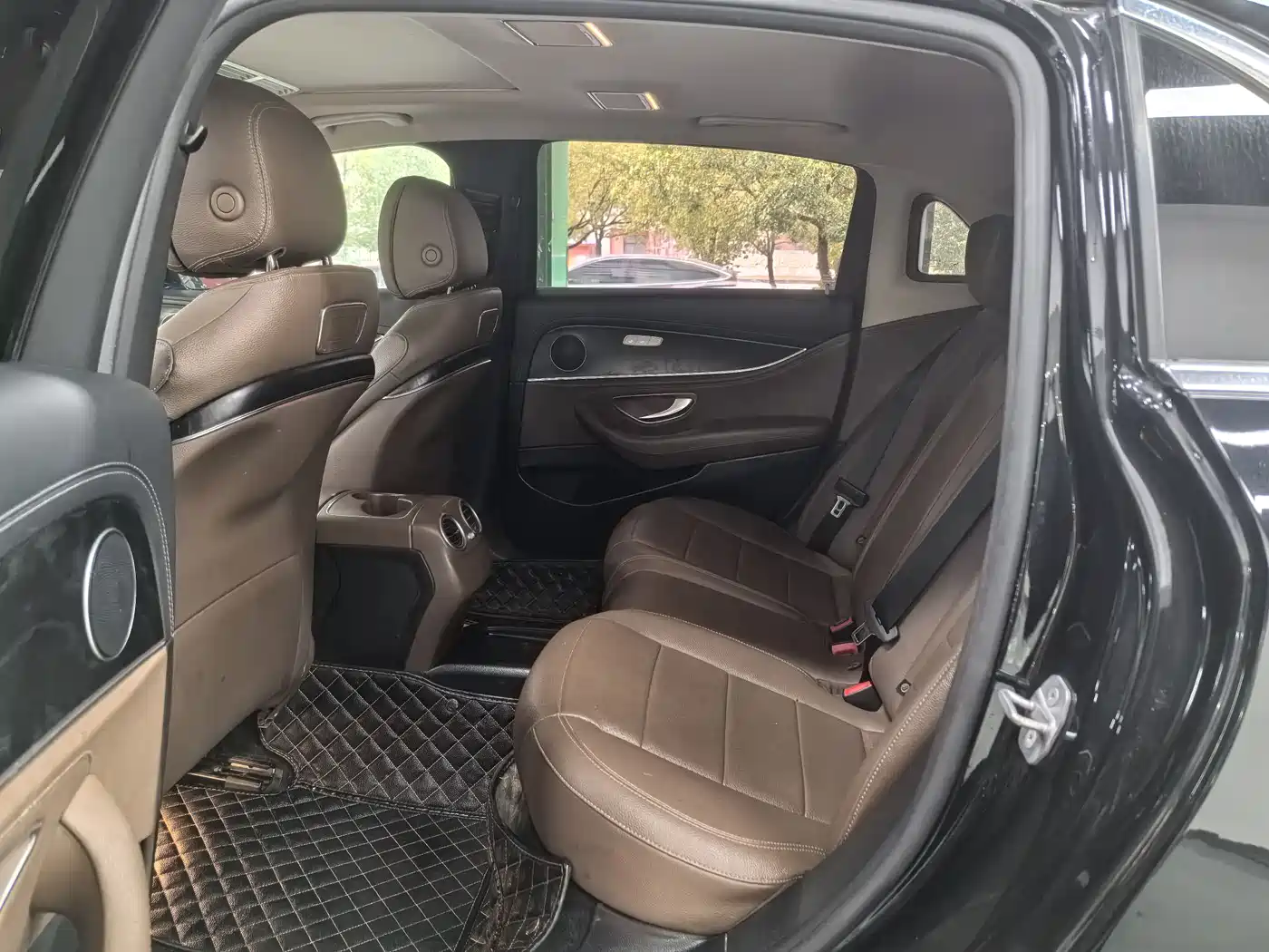 Mercedes-Benz E-Class 2019 E 200 L Sport фото 9