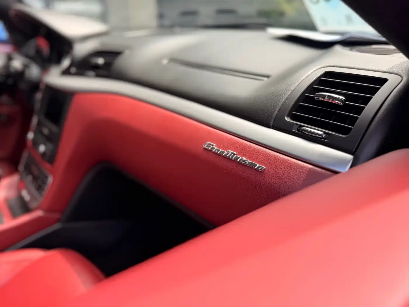 Maserati GranTurismo 2015 2007 4.2L Standard