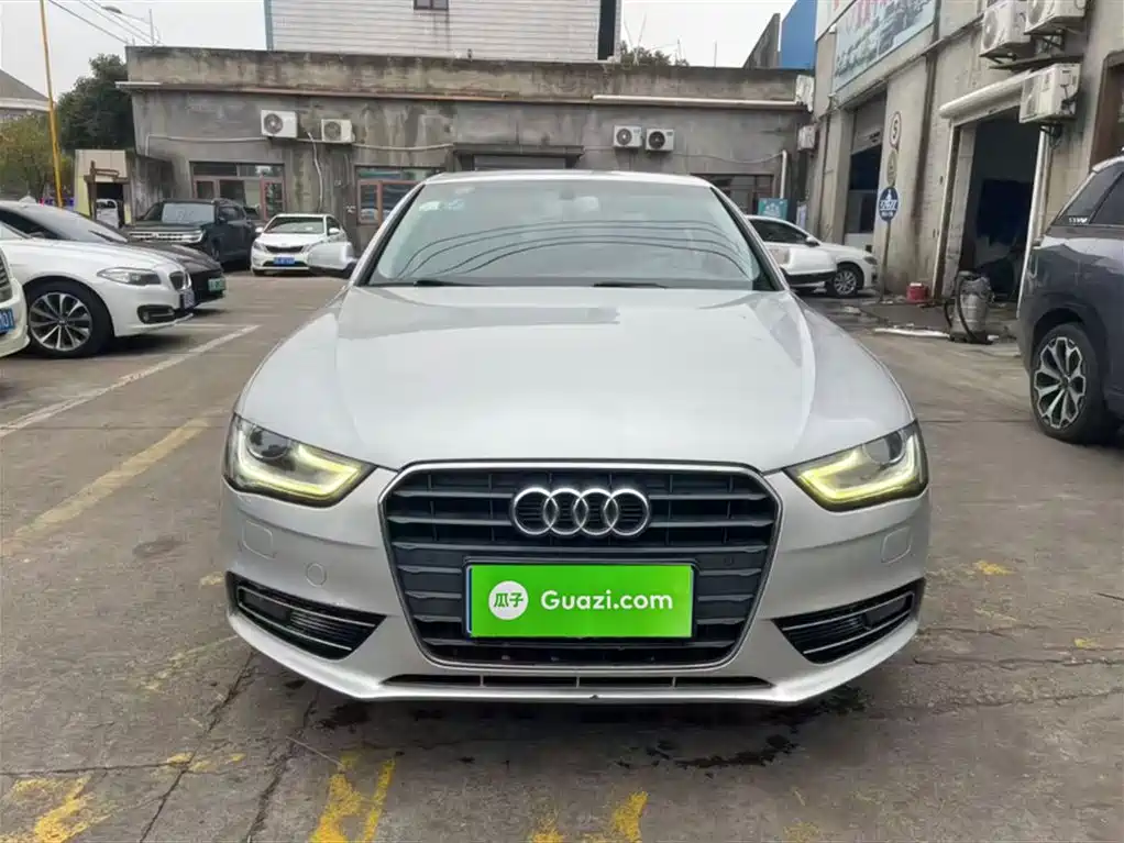 Audi A4L 2013 35 TFSI Automatic Standard фото 24