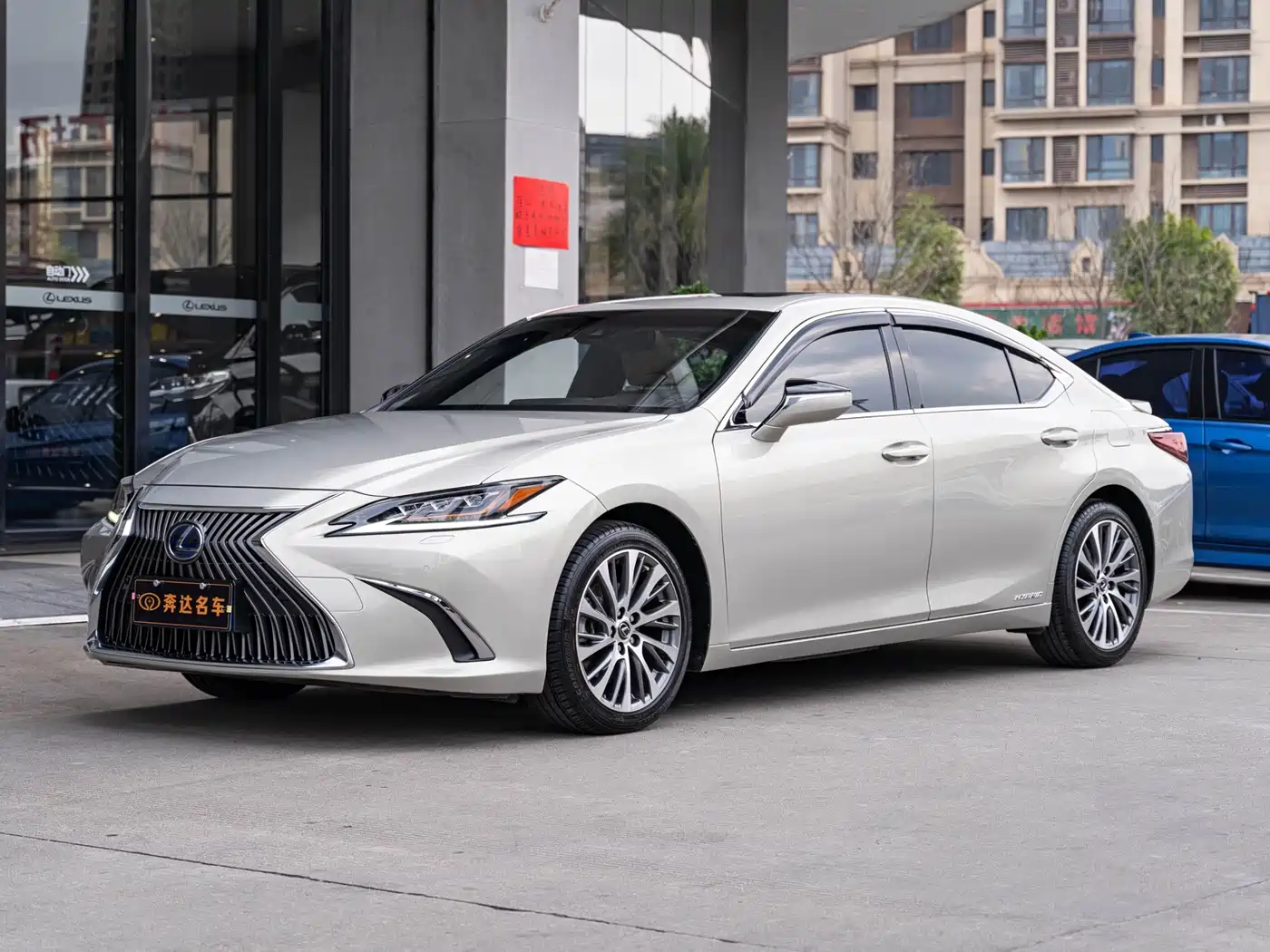  Lexus Lexus ES 2020 Model 300h Premium Edition