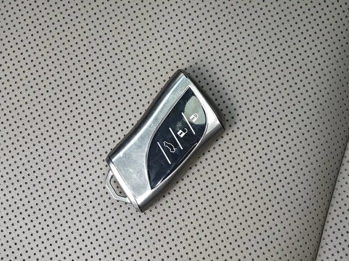 Lexus ES 2022 200 Excellence Edition фото 10