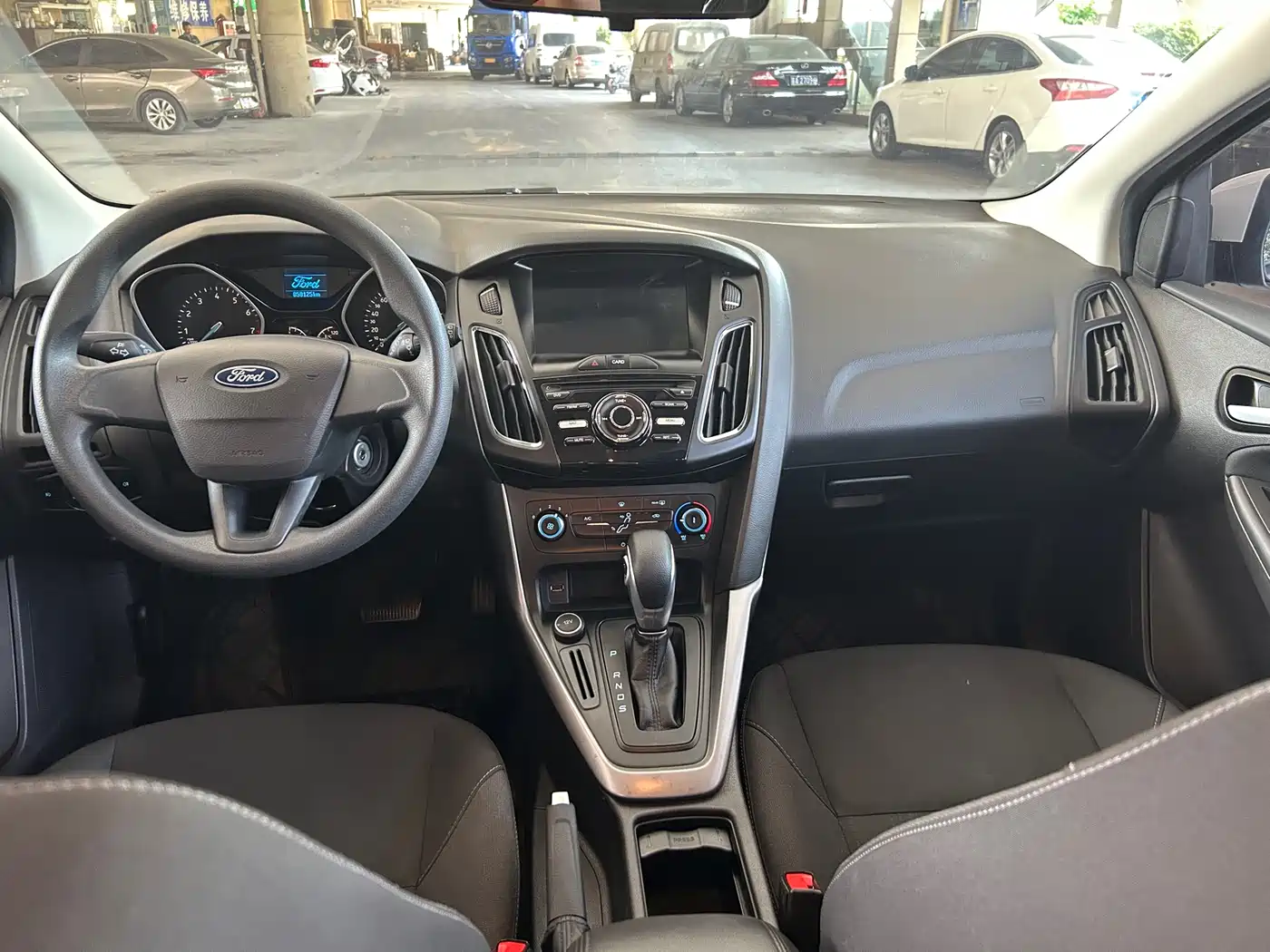 Фото 8 - Ford Focus