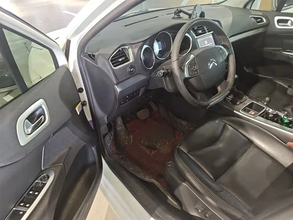 Citroën C4L 2017 2016 1.6T Automatic Elite Edition