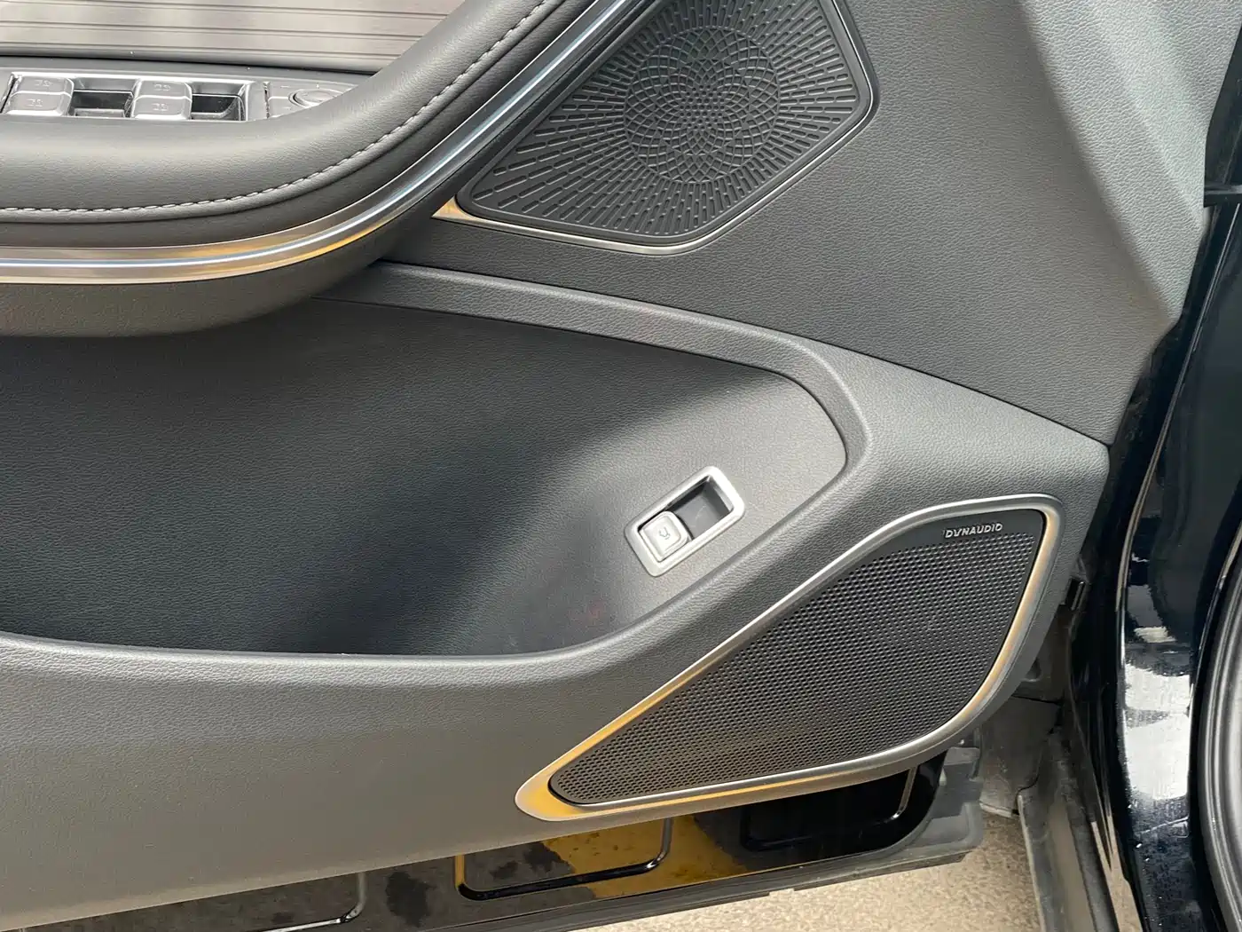 Hongqi HONGQI HS7 PHEV