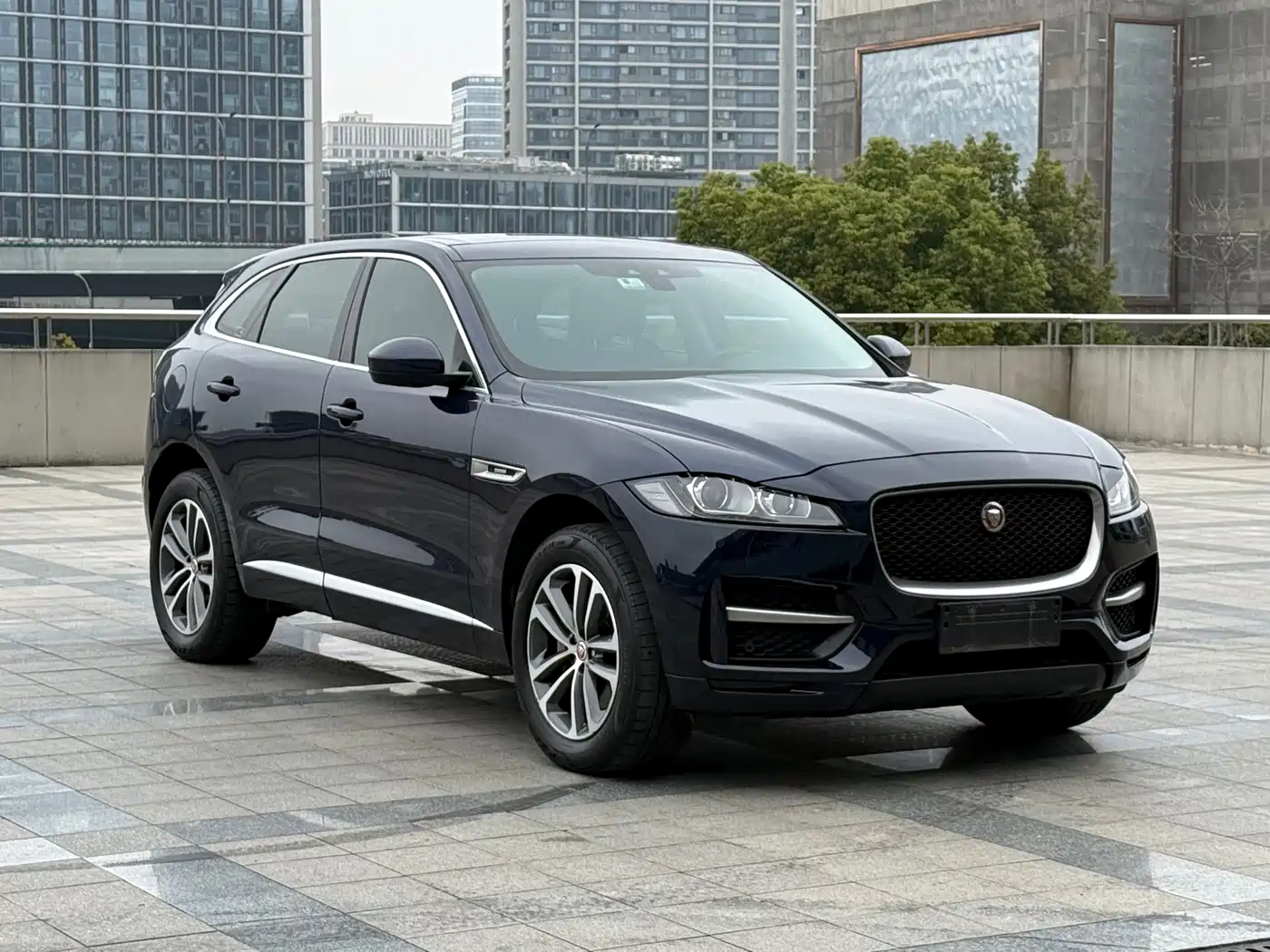 Jaguar F-PACE 2017 2016 3.0 SC 4WD R-Sport