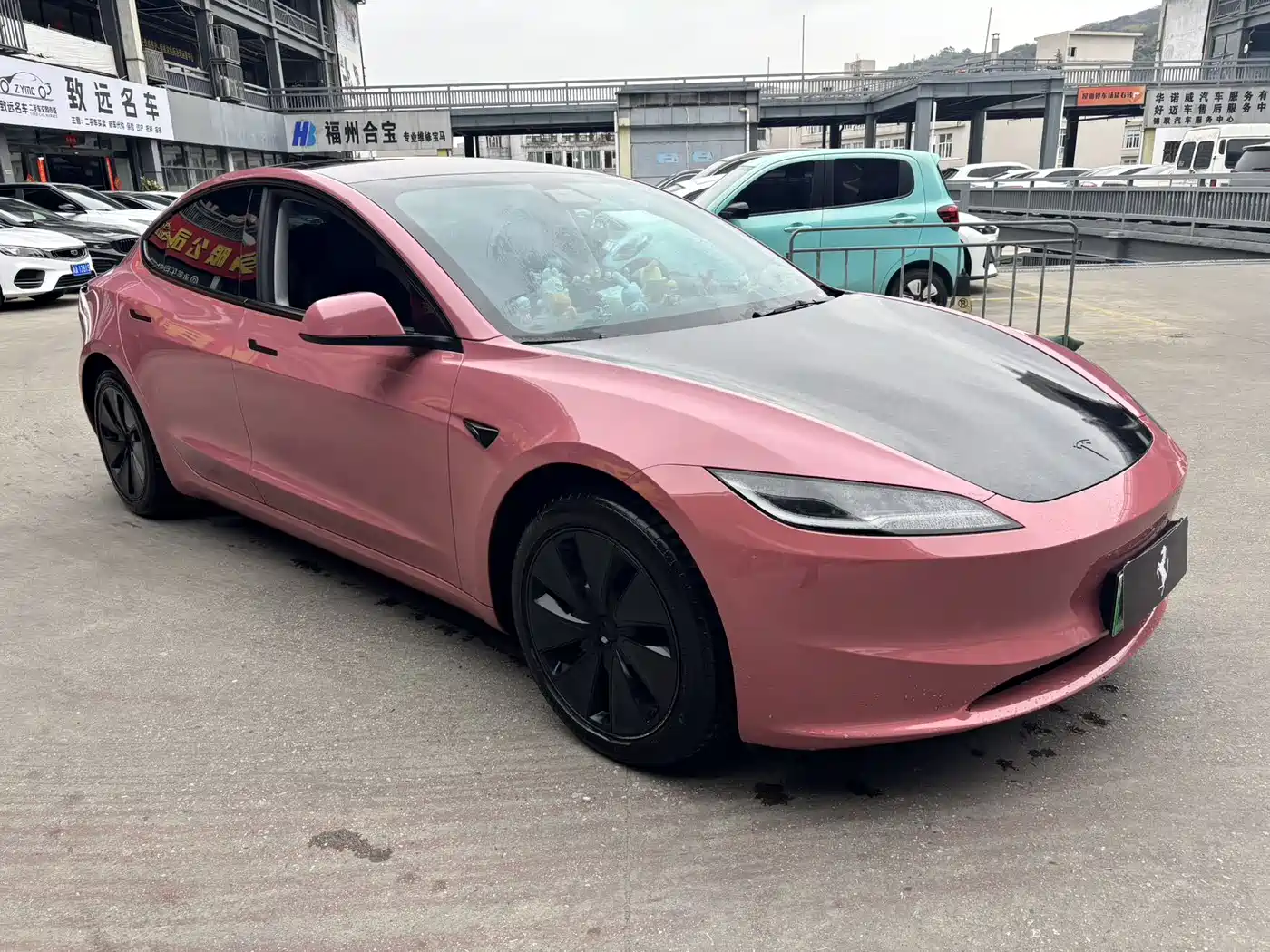 TESLA MODEL 3