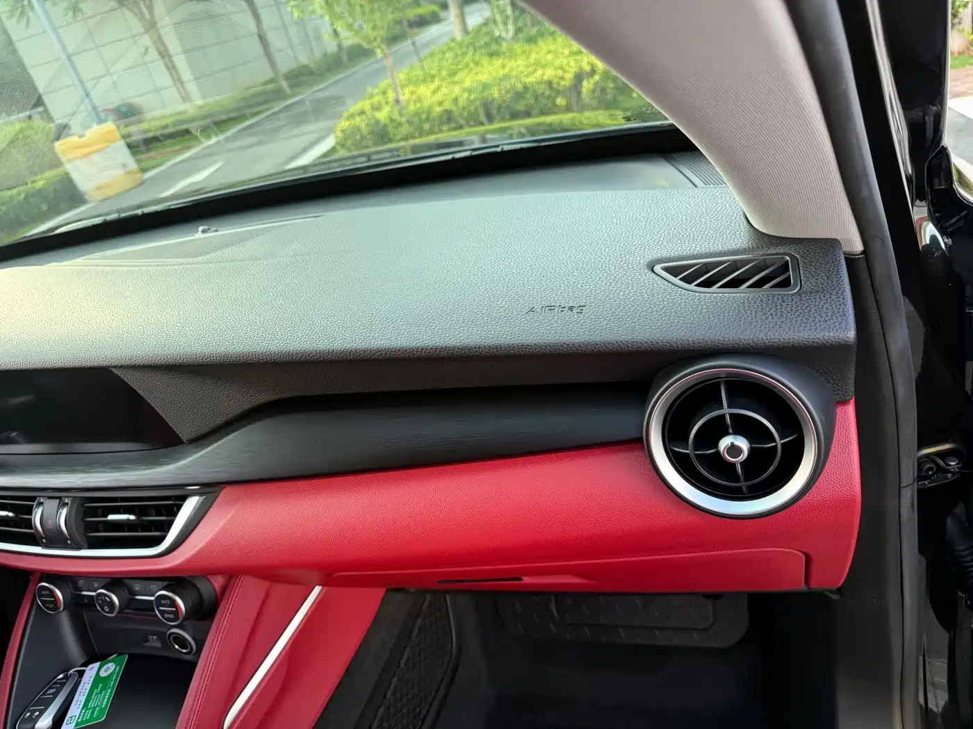 Фото 44 - Alfa Romeo Stelvio