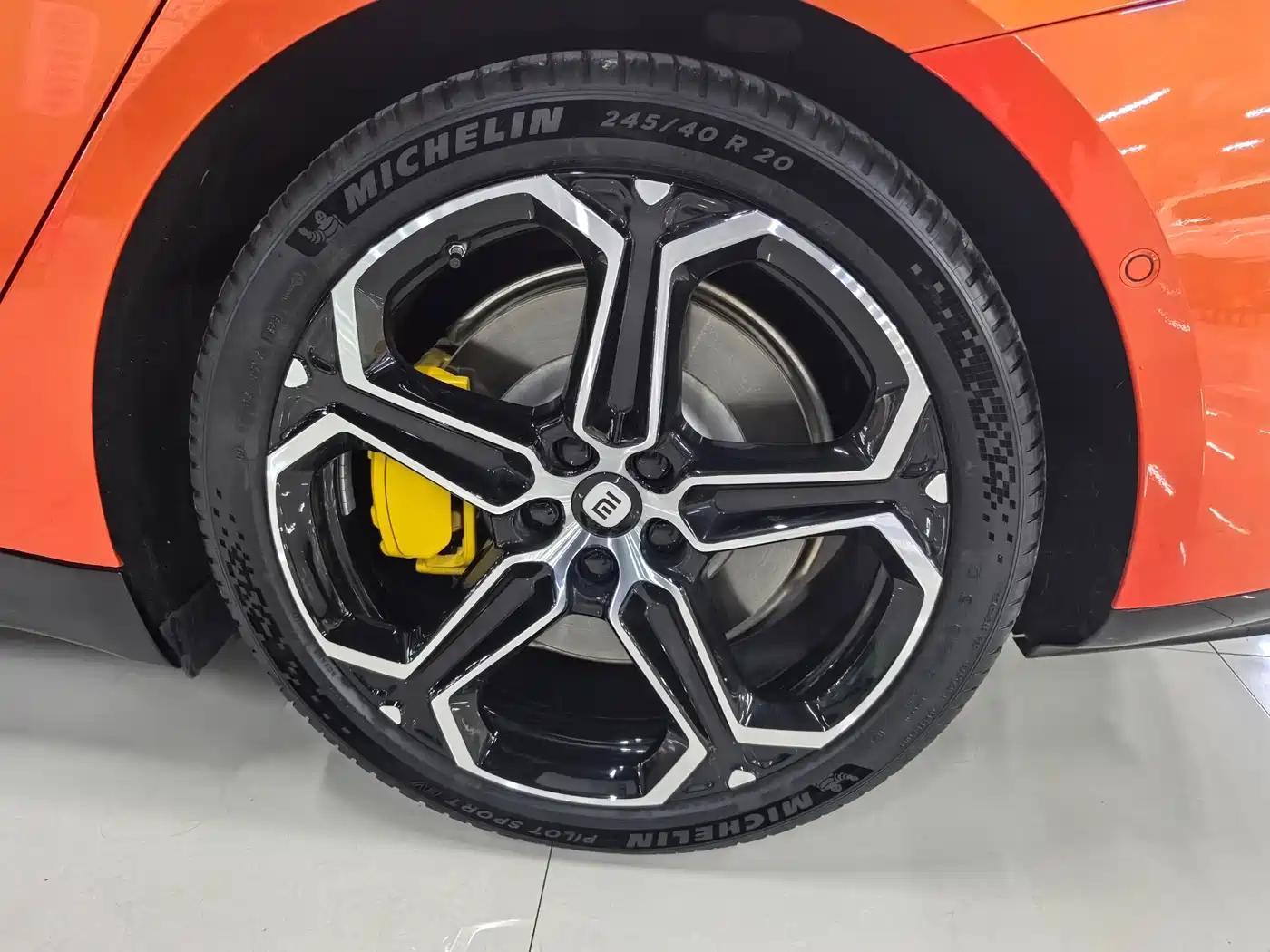 XIAOMI CAR XIAOMI SU7