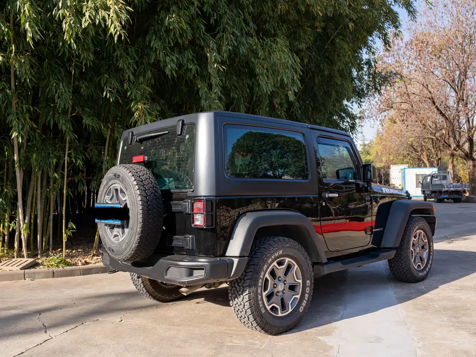 Фото 2 - Jeep Wrangler