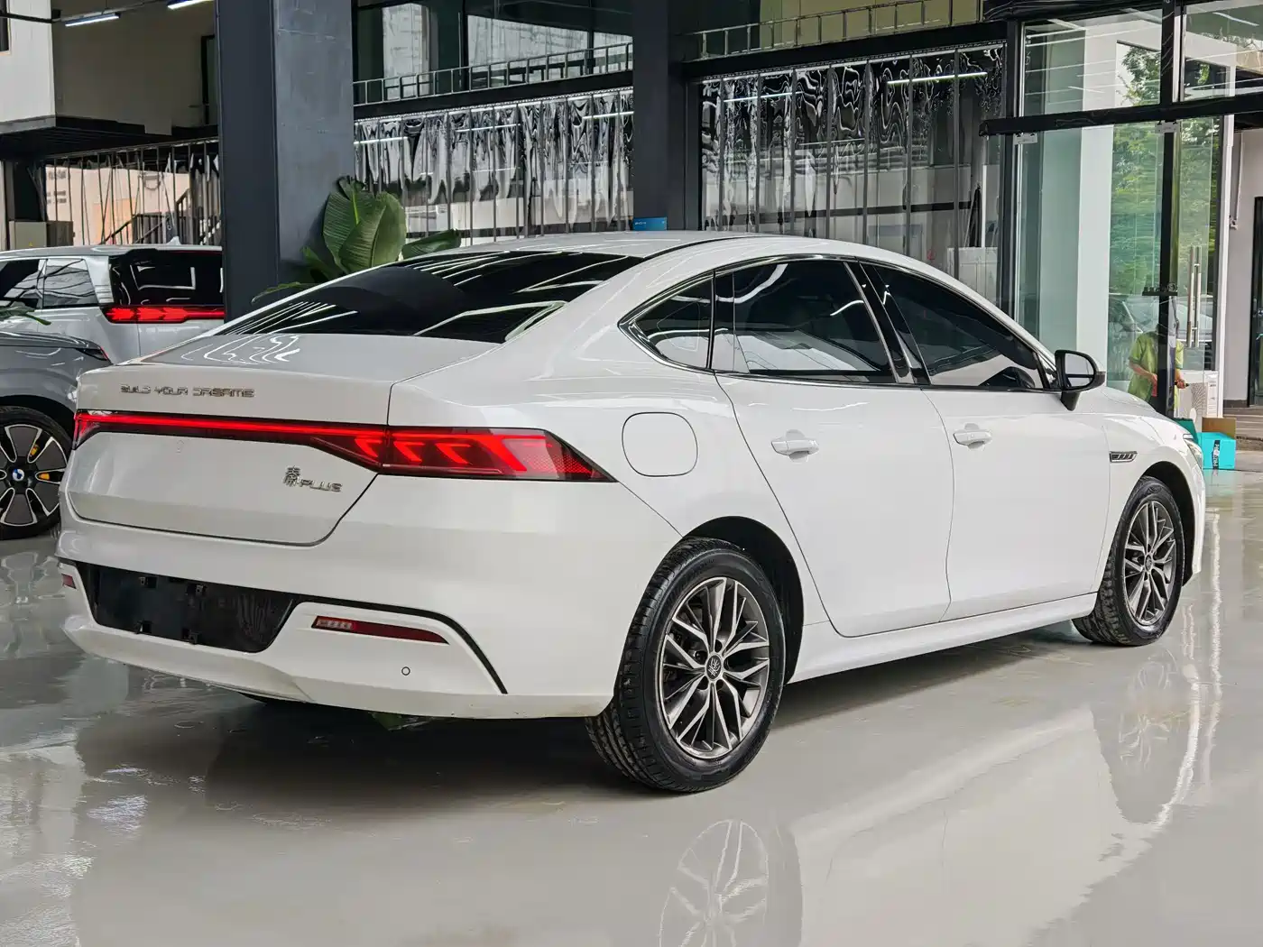 BYD Qin PLUS 2021 2021 DM-i 55KM Flagship