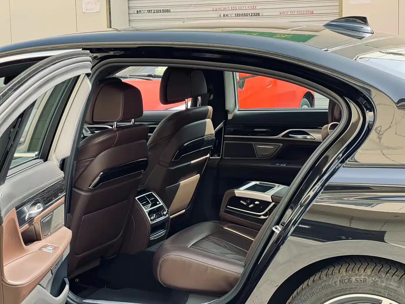 Photo 5 - BMW 7 Series