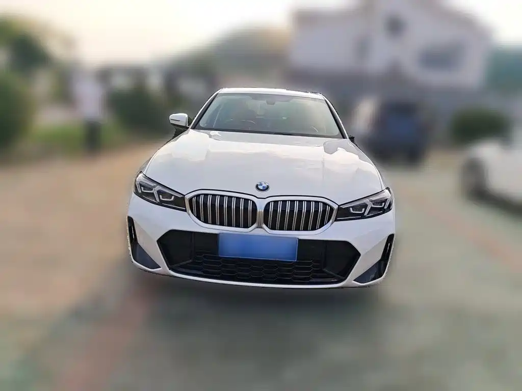Фото 23 - BMW 3 Series