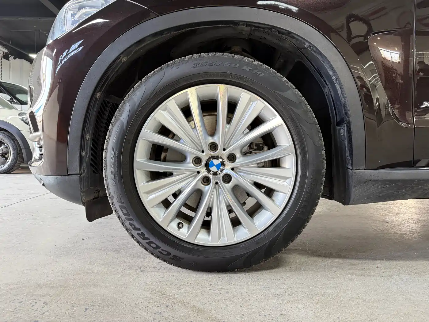 BMW X5 (Import) 2014 xDrive35i Leading фото 24