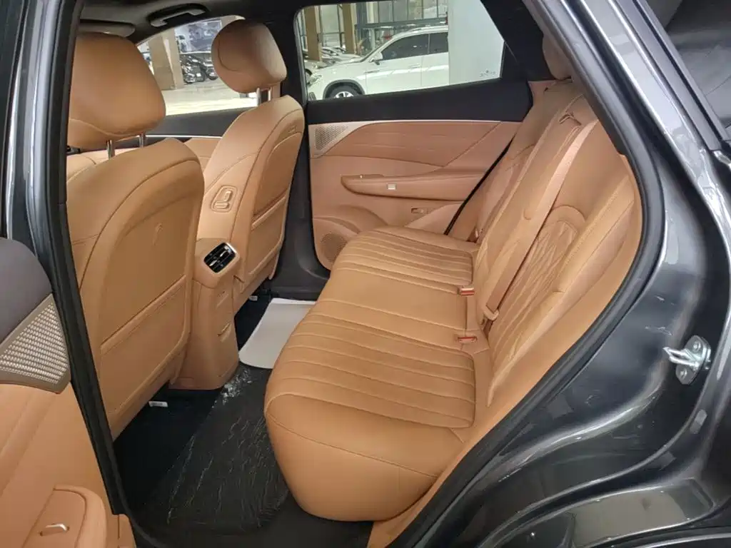 Dongfeng Aeolus L8 2026 2025 Plug-in Hybrid