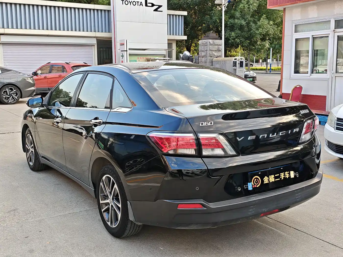 Venucia D60 2019 2019 1.6L XL Manual Smart Connect Elite Edition