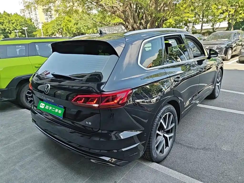 Фото 7 - Volkswagen Touareg
