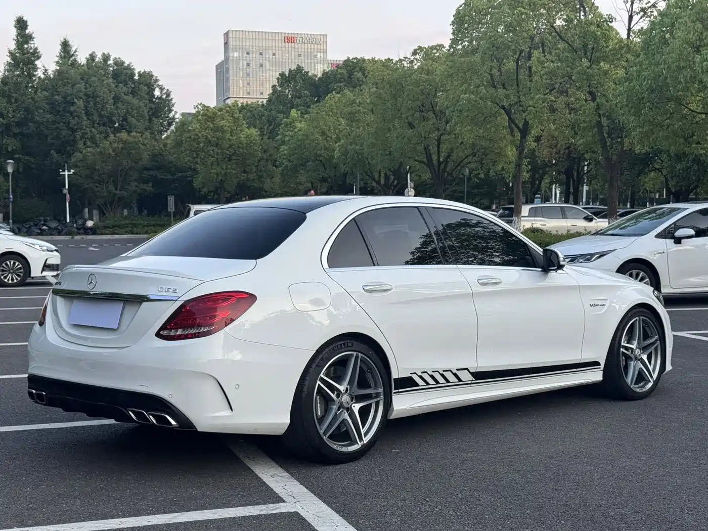 Mercedes-Benz C-Class AMG 2017 2015 AMG C 63