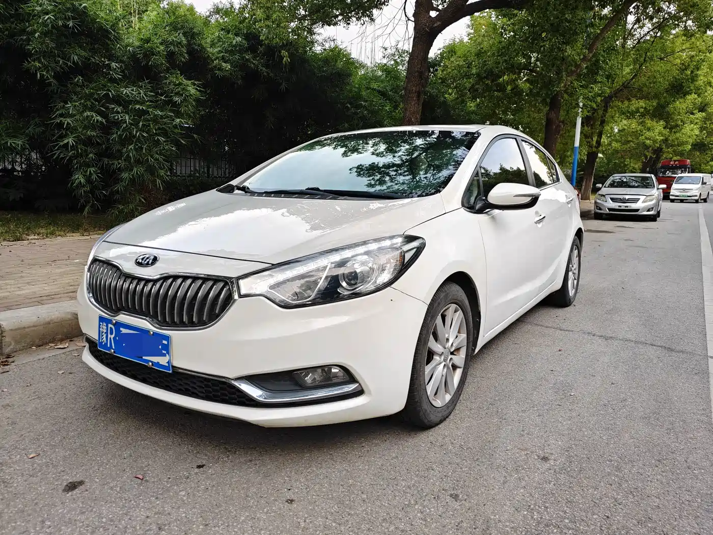 Фото 2 - Kia K3