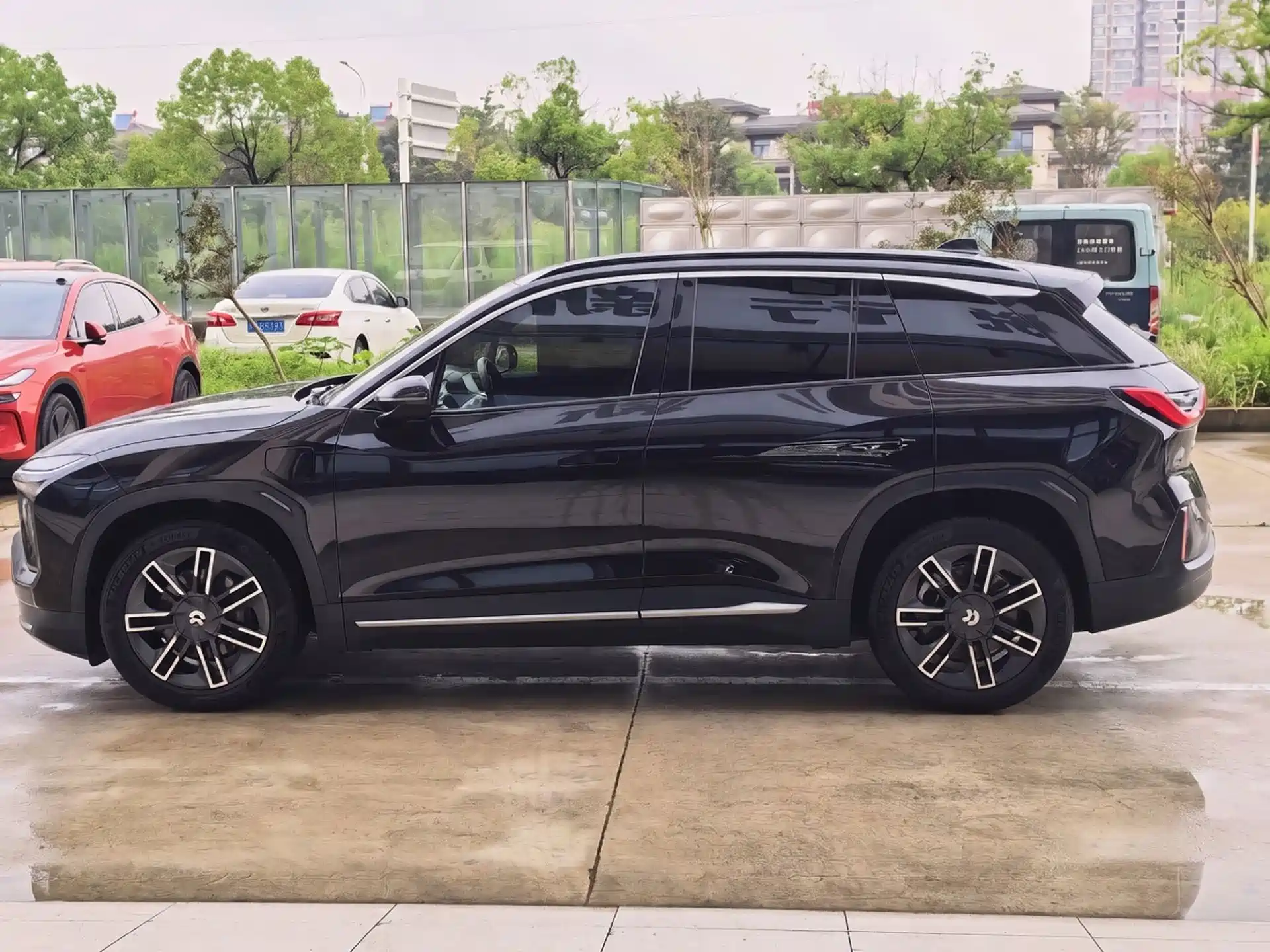 Фото 3 - NIO ES6