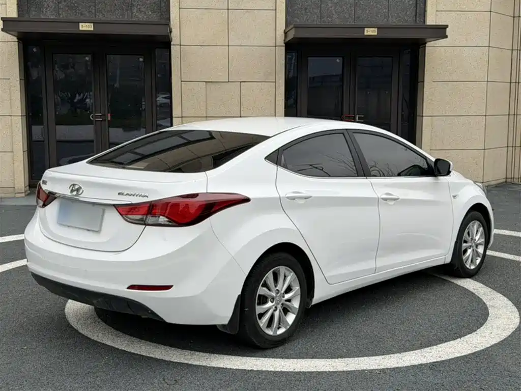 Hyundai Langdong 2016 1.6L Automatic Smart Edition фото 10