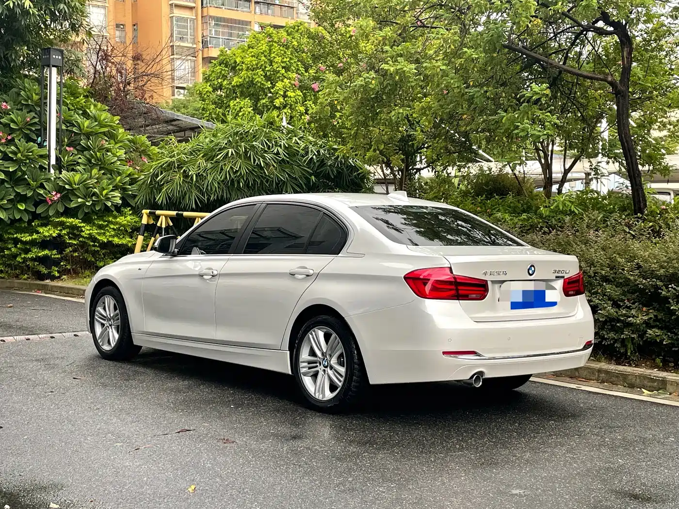 Фото 4 - BMW 3 Series