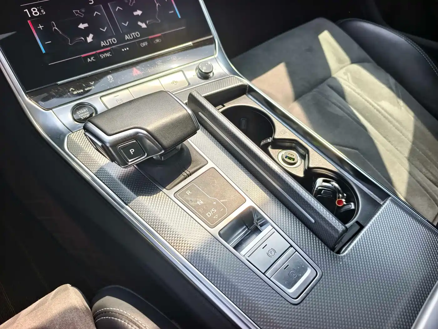 Audi A6L 2024 45 TFSI Premium Dynamic фото 9
