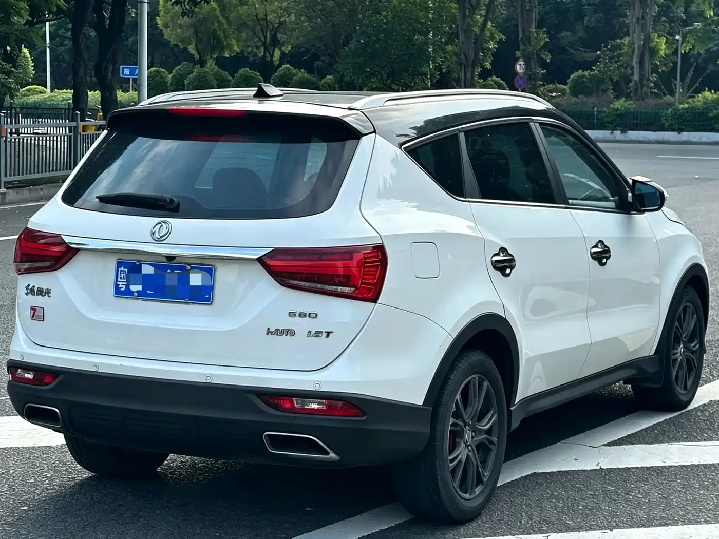 Dongfeng Fengguang Fengguang 580 2017 2016 Facelift 1.5T CVT Comfort