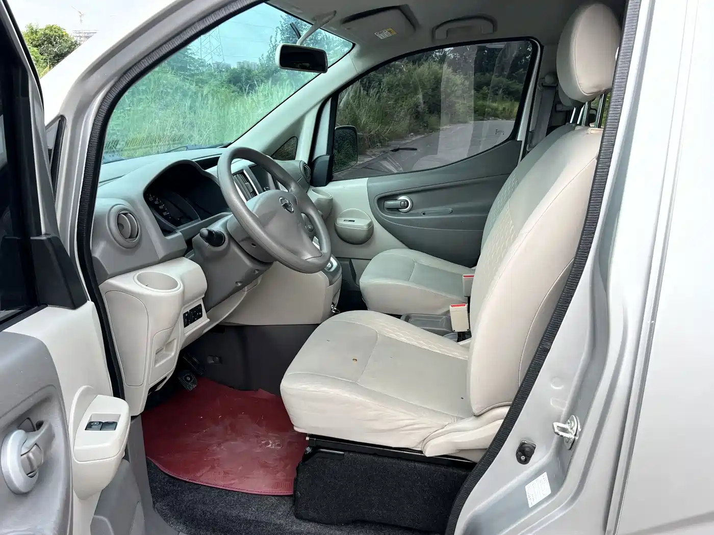 Nissan NV200 2018 2018 1.6L CVT Premium