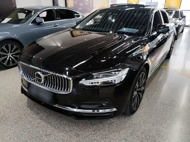 Volvo S90 2022
