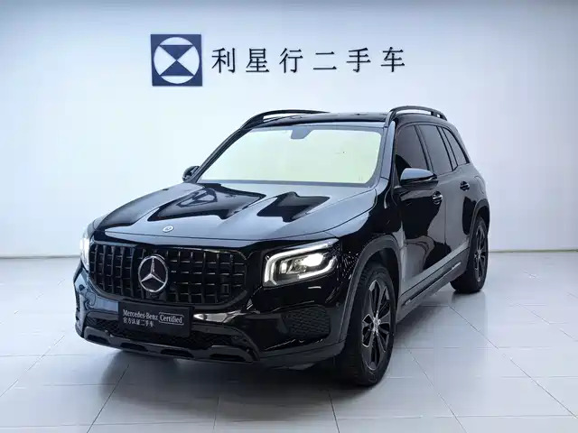 MERCEDES-BENZ GLB